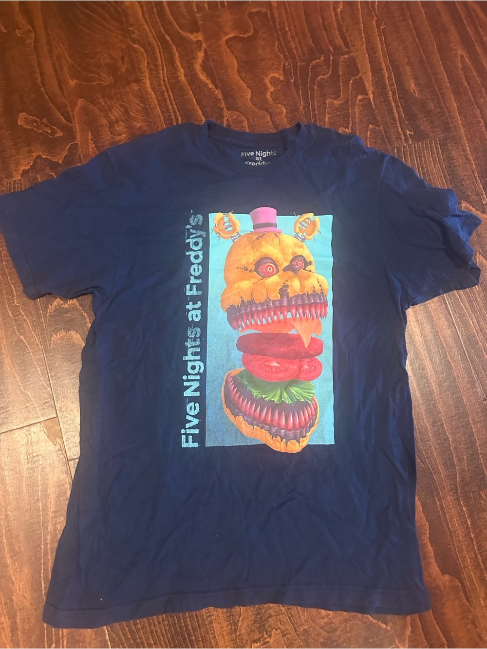 Five Nights at Freddy's "Midnight Snack" graphic t-shirt men’s size large